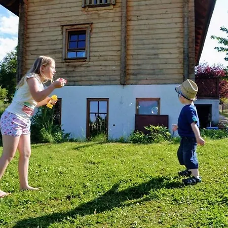 Gemuetliches Blockhaus Am Wald Mit Grossem Garten Holiday home