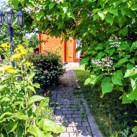 Gemuetliches Blockhaus Am Wald Mit Grossem Garten Prázdninový dům