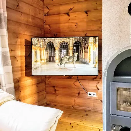 Gemuetliches Blockhaus Am Wald Mit Grossem Garten Casa de Férias