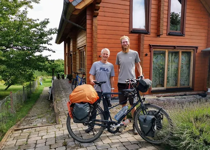 Gemuetliches Blockhaus Am Wald Mit Grossem Garten