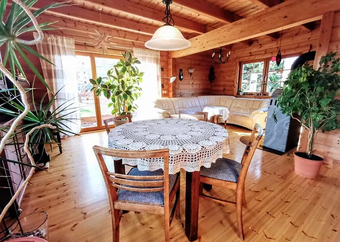 Prázdninový dům Gemuetliches Blockhaus Am Wald Mit Grossem Garten